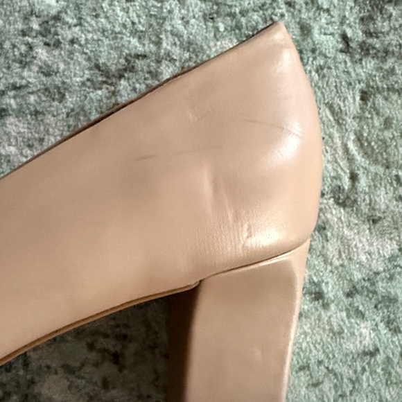 Franco Sarto Elvia Beige Leather Pumps - Picture 4 of 5